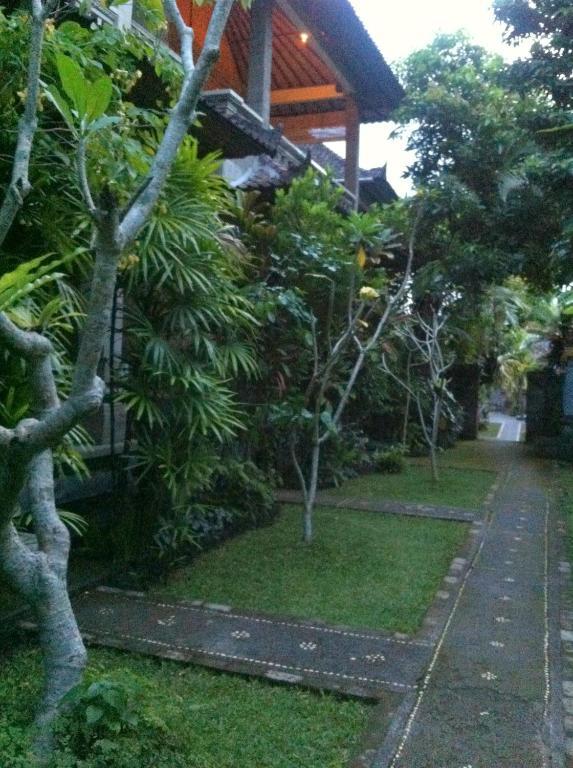 Karang Mesari Ubud Guest House ภายนอก รูปภาพ
